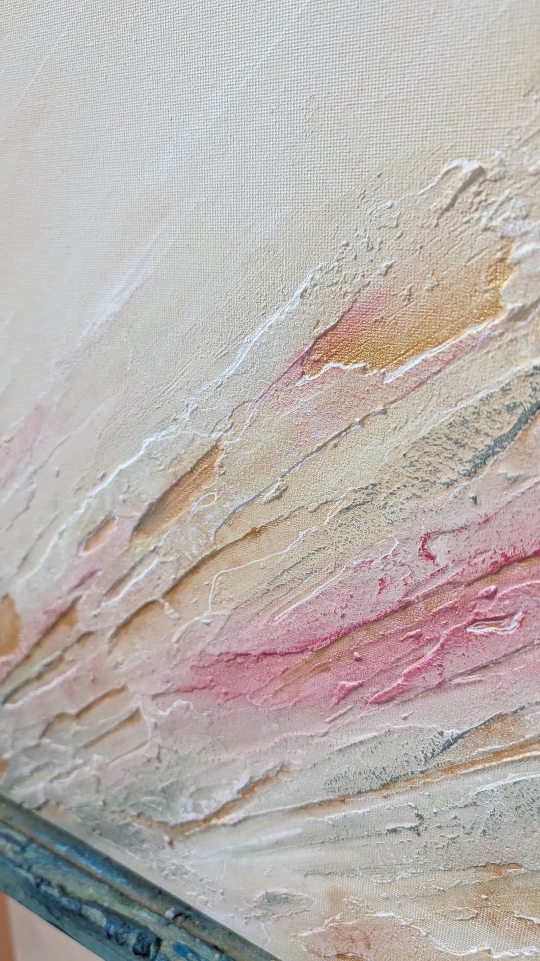 Detail: rose and cream ridges catching the light.